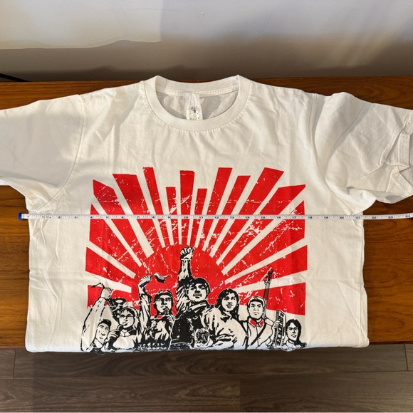 Kitsch Cultural Revolution T-shirt - Picture 4 of 4